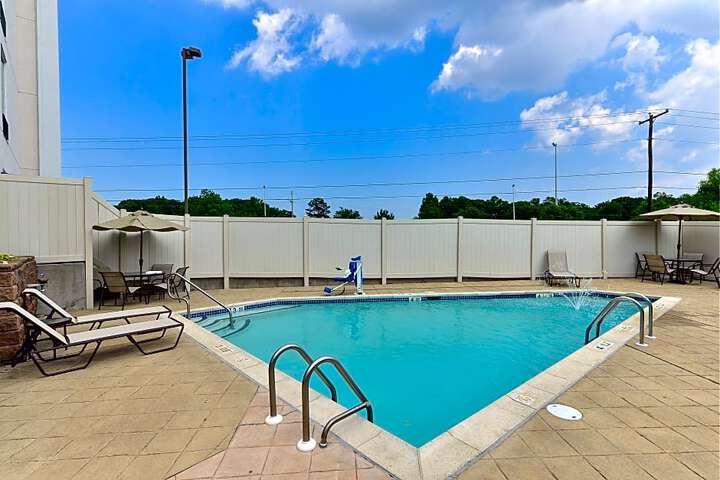 Holiday Inn Express Seaford-Route 13