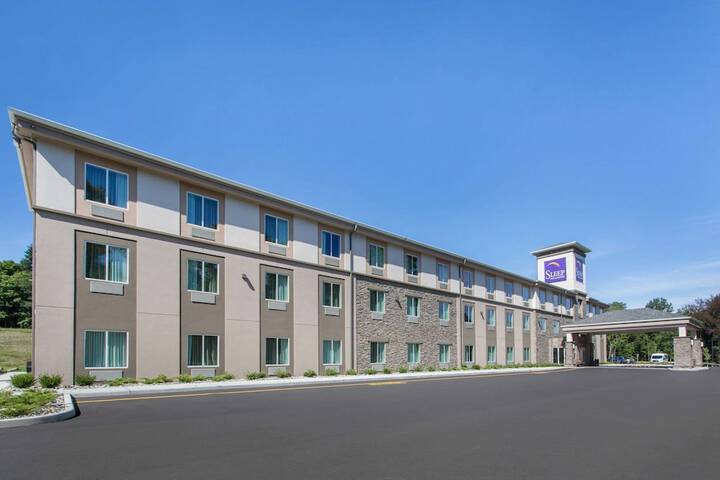 Hotel 6 of 58
