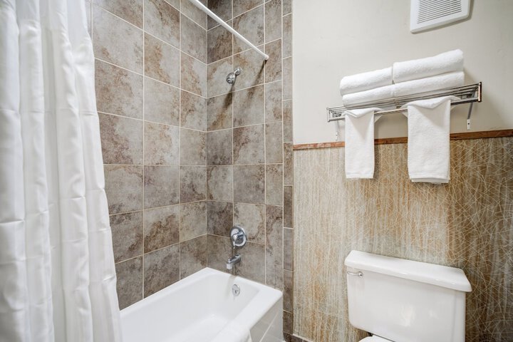 Holiday Inn West Yellowstone by IHG.
