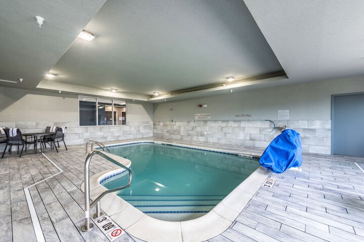 Pool 4 of 42