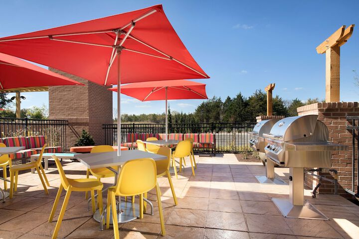 Terrace/Patio 26 of 28