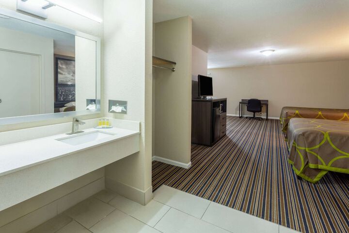 Room 41 of 55