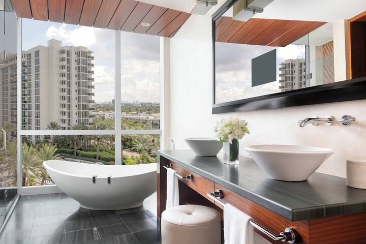 The Ritz-Carlton Bal Harbour Miami