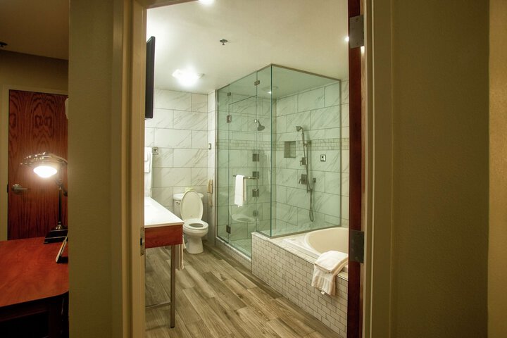 Room 18 of 57