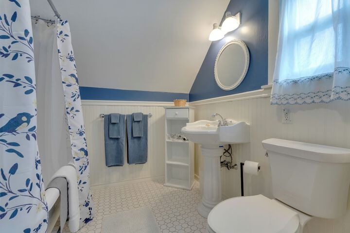The James Place Inn B & B