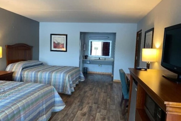 Room 21 of 25