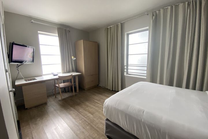 Room 43 of 117