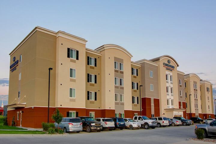 Hotel 7 of 44