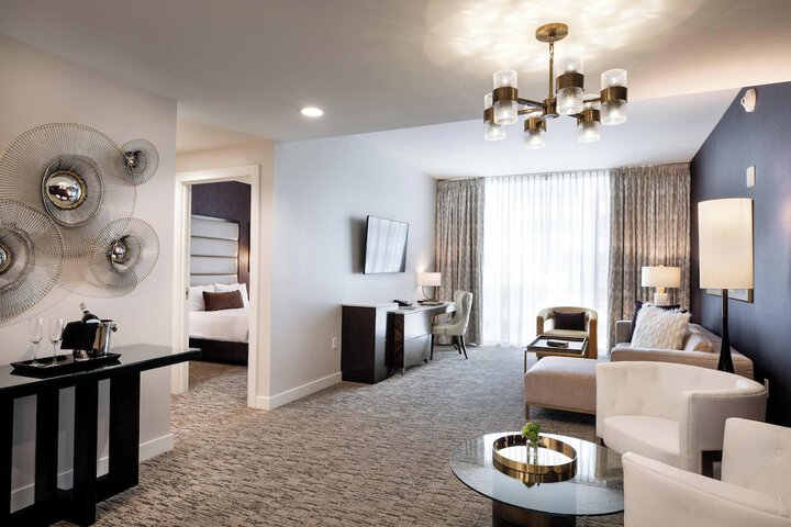 Room 48 of 74