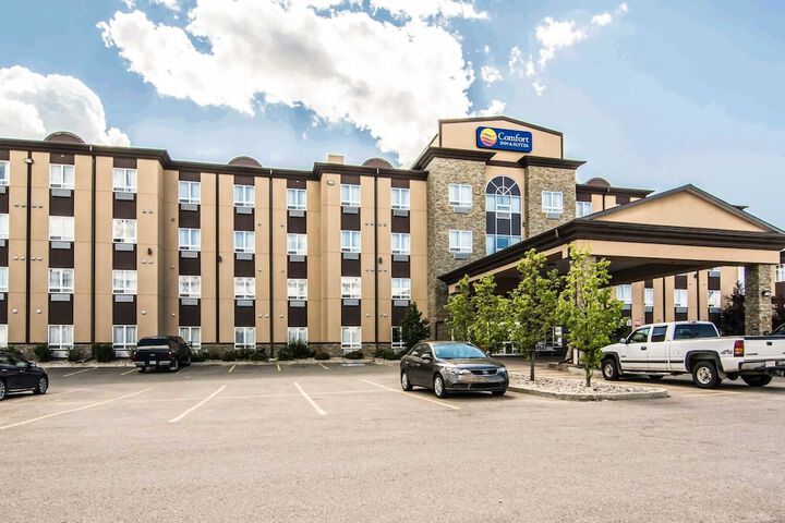 Hotel 2 of 33