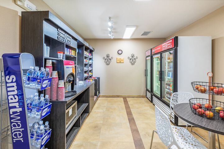 Candlewood Suites Hattiesburg by IHG