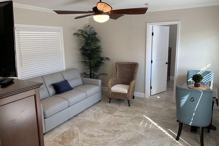 Twin Palms at Siesta
