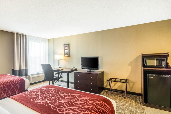 Room 34 of 48