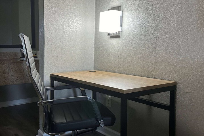 Room 37 of 49