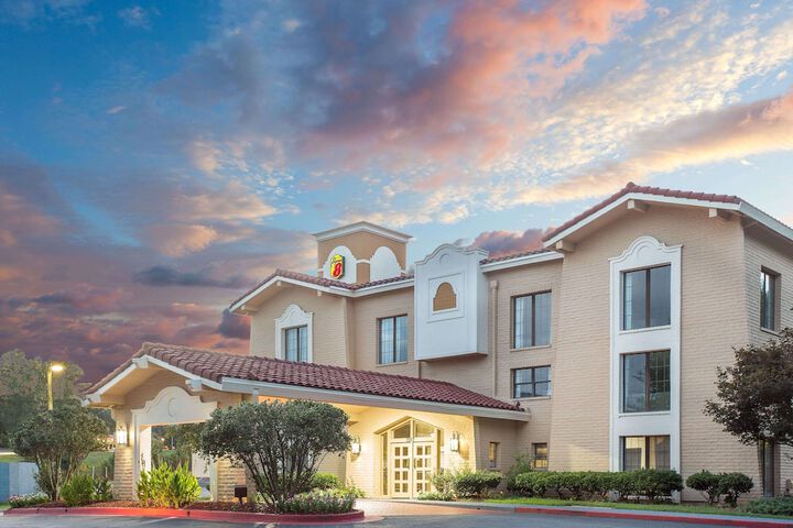 Hotel 2 of 15
