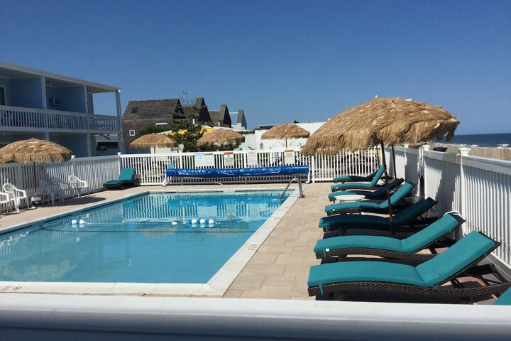 Pool 17 of 122