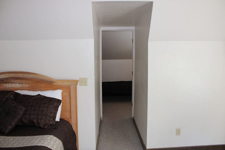 Room 69 of 104