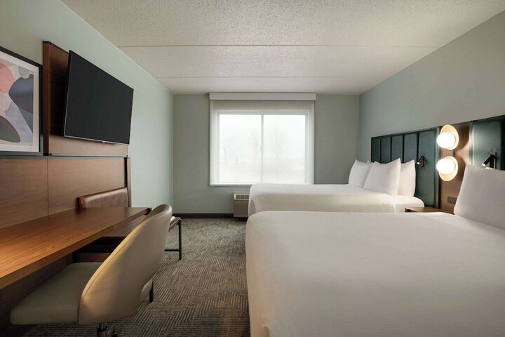 Wingate by Wyndham Green Bay / Airport