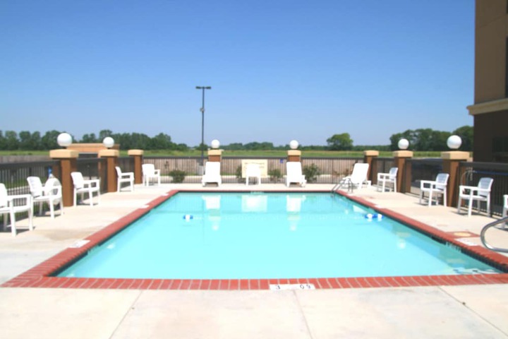 Pool 4 of 28
