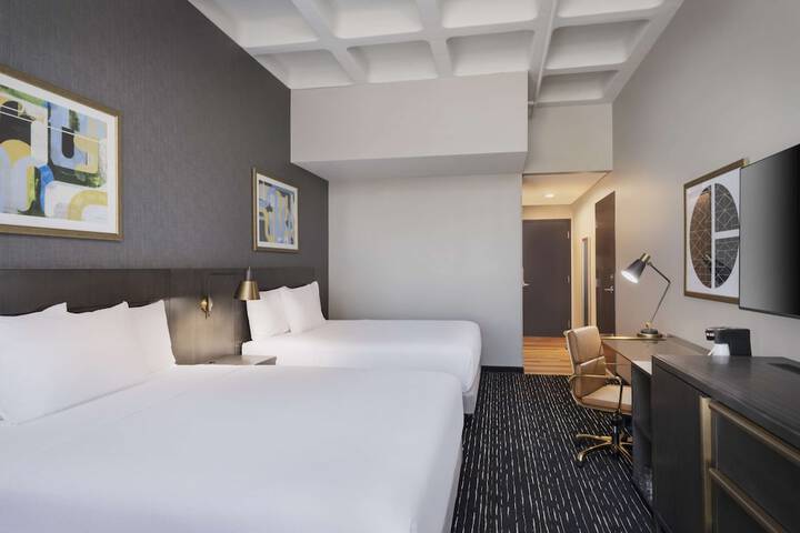 Room 20 of 46