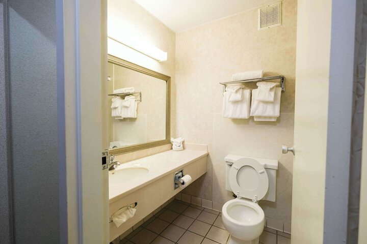 Room 50 of 113