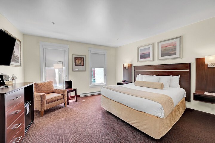 Room 12 of 26