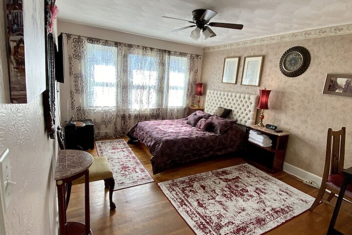 Room 18 of 47