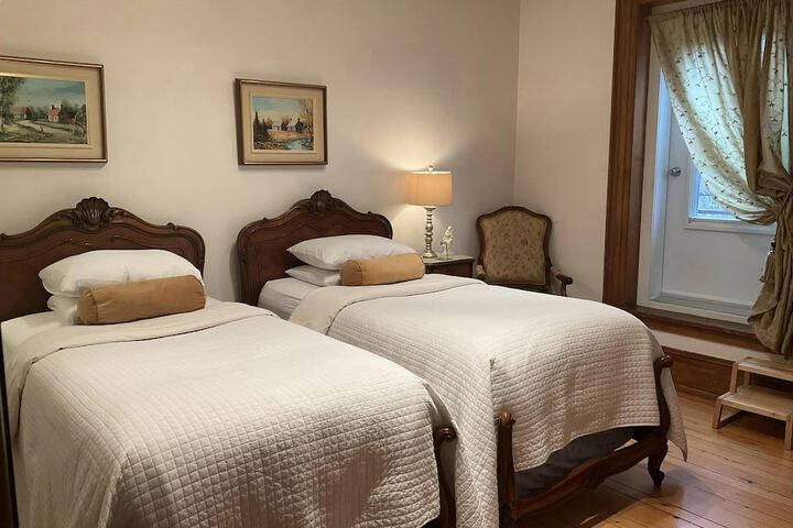 Ile De Garde B & B