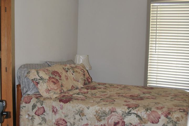 Room 26 of 97