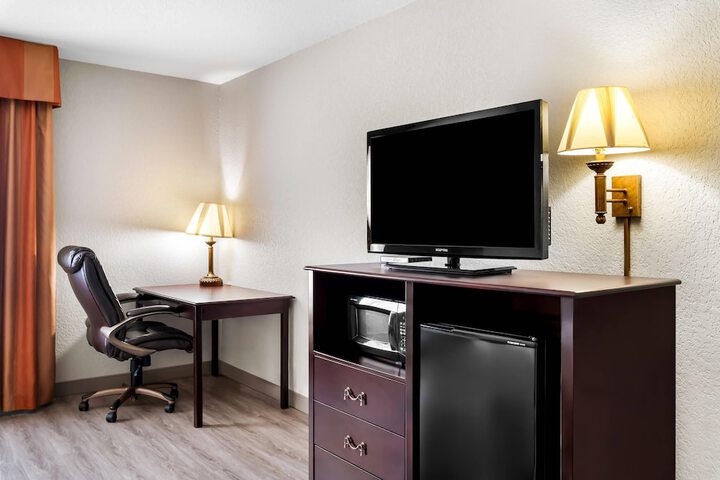 Country Inn & Suites by Radisson Hot Springs, AR