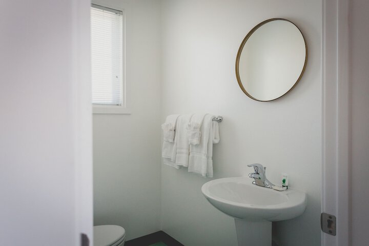 Room 25 of 40