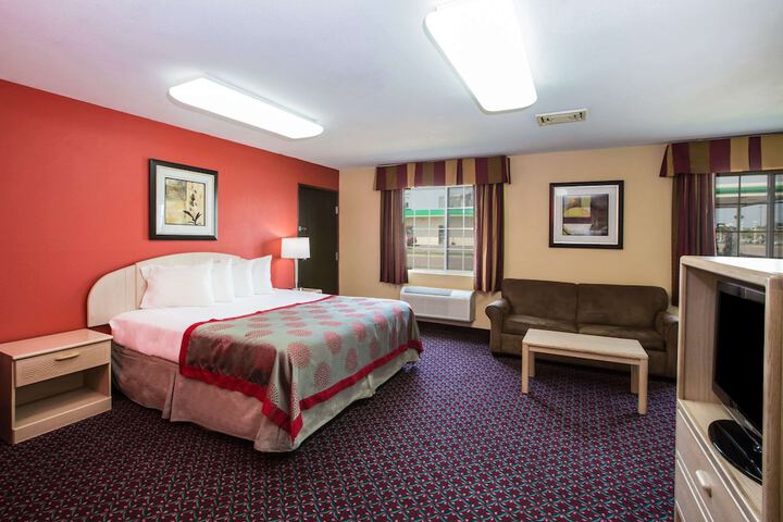 Room 5 of 19