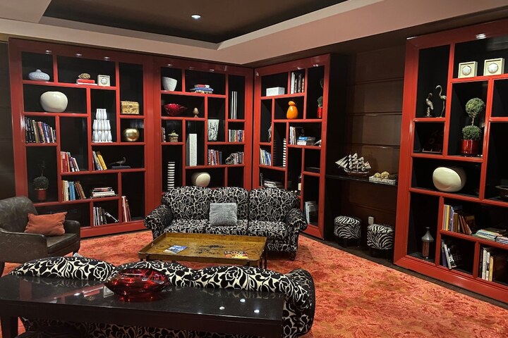 Hotel Interior 65 of 131