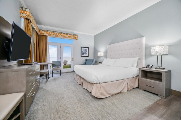 Cherry Tree Inn & Suites