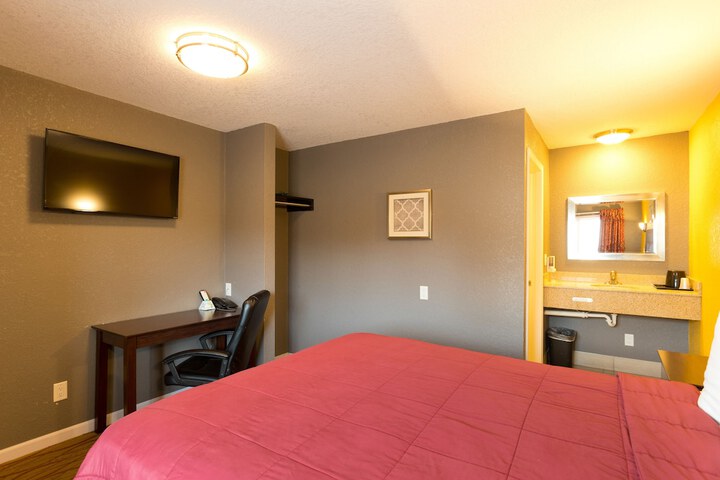 Room 16 of 30