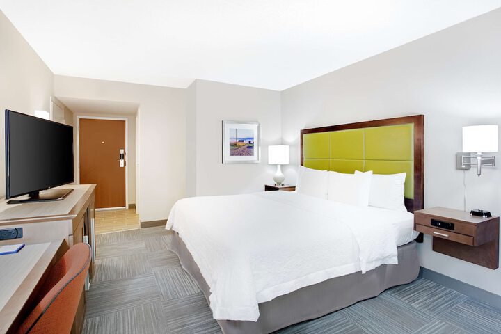 Room 15 of 41