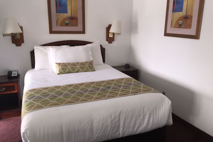 Room 30 of 42