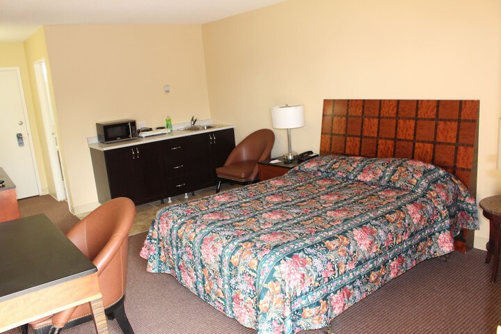 Room 27 of 56