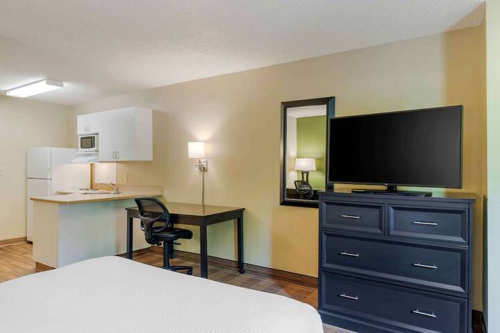 Room 14 of 23