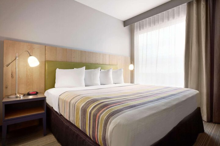 Country Inn & Suites by Radisson Enid, OK