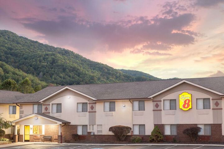 Hotel 2 of 15