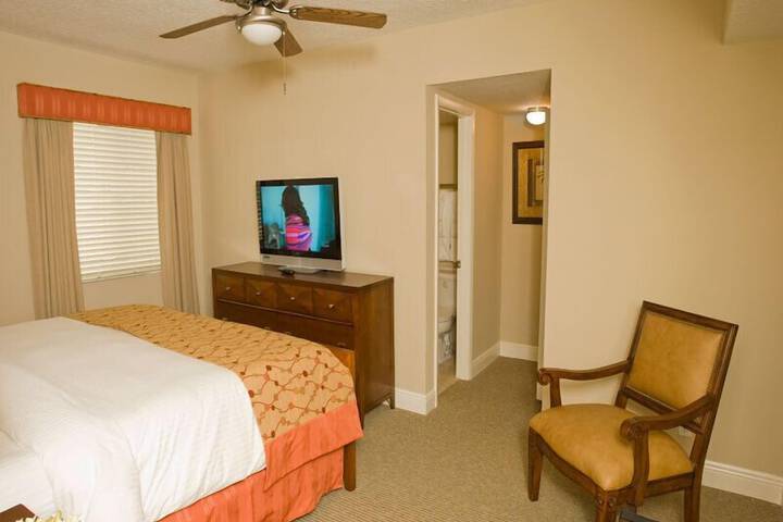Room 10 of 35