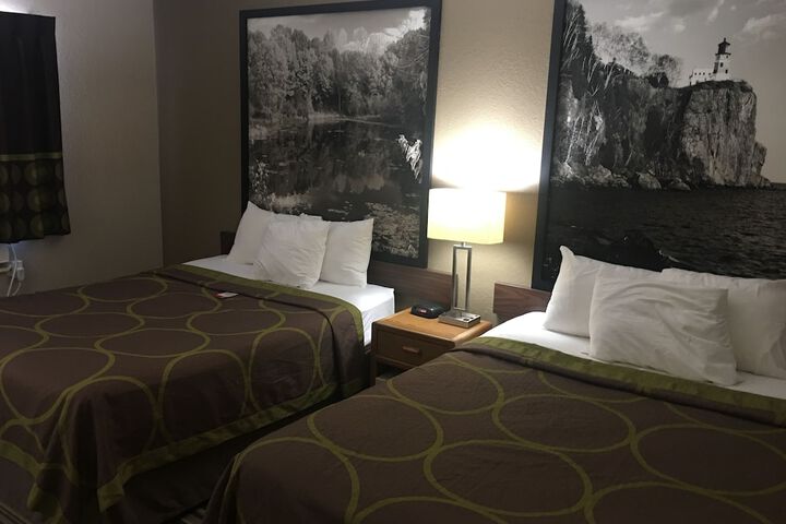 Room 15 of 38