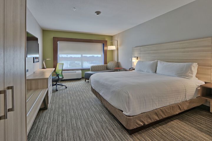 Room 19 of 48