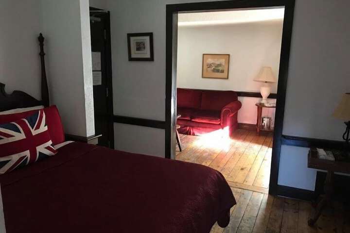 Room 11 of 44