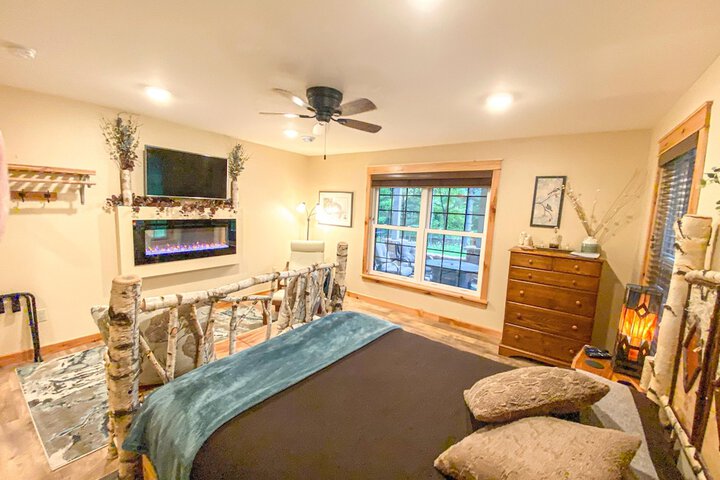 Room 12 of 26