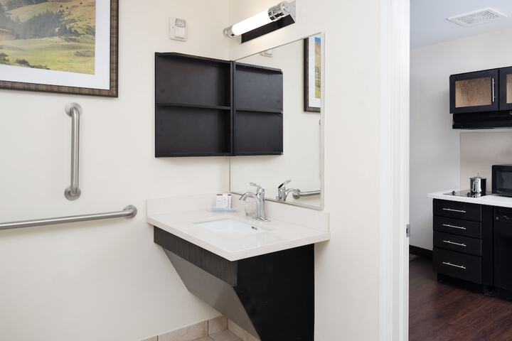 Room 20 of 29