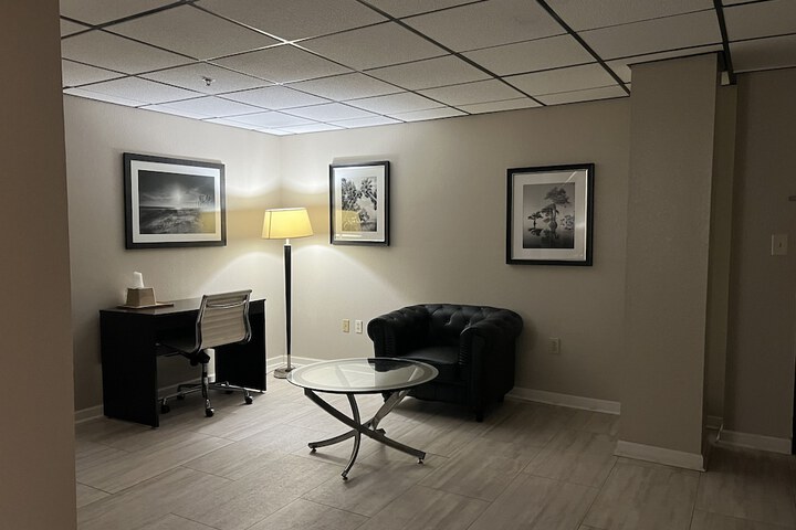Room 18 of 28