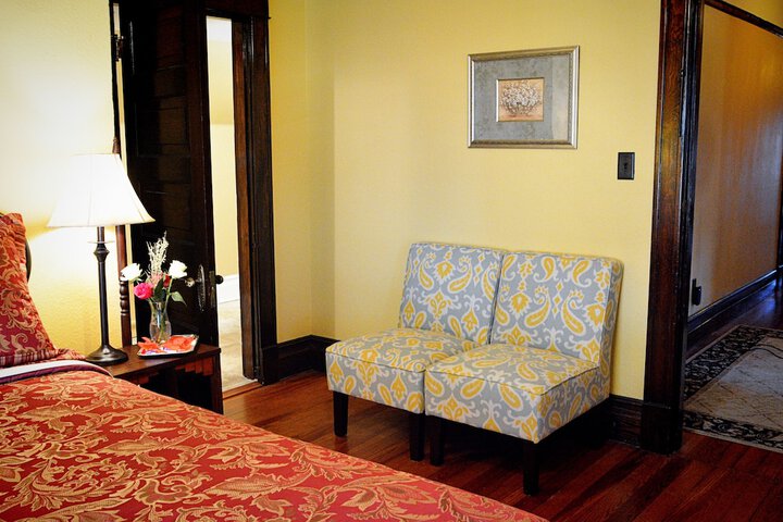 Room 47 of 95