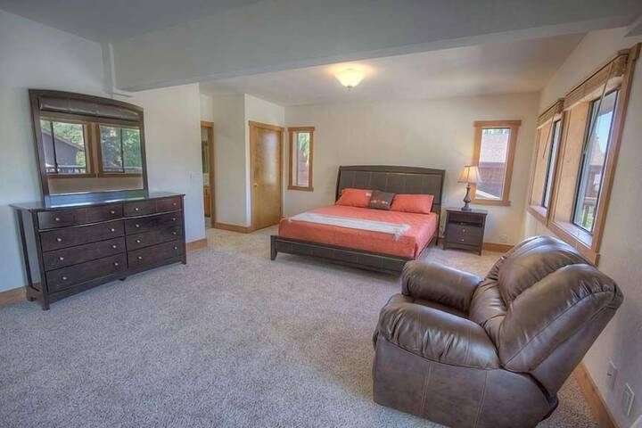 Room 11 of 21